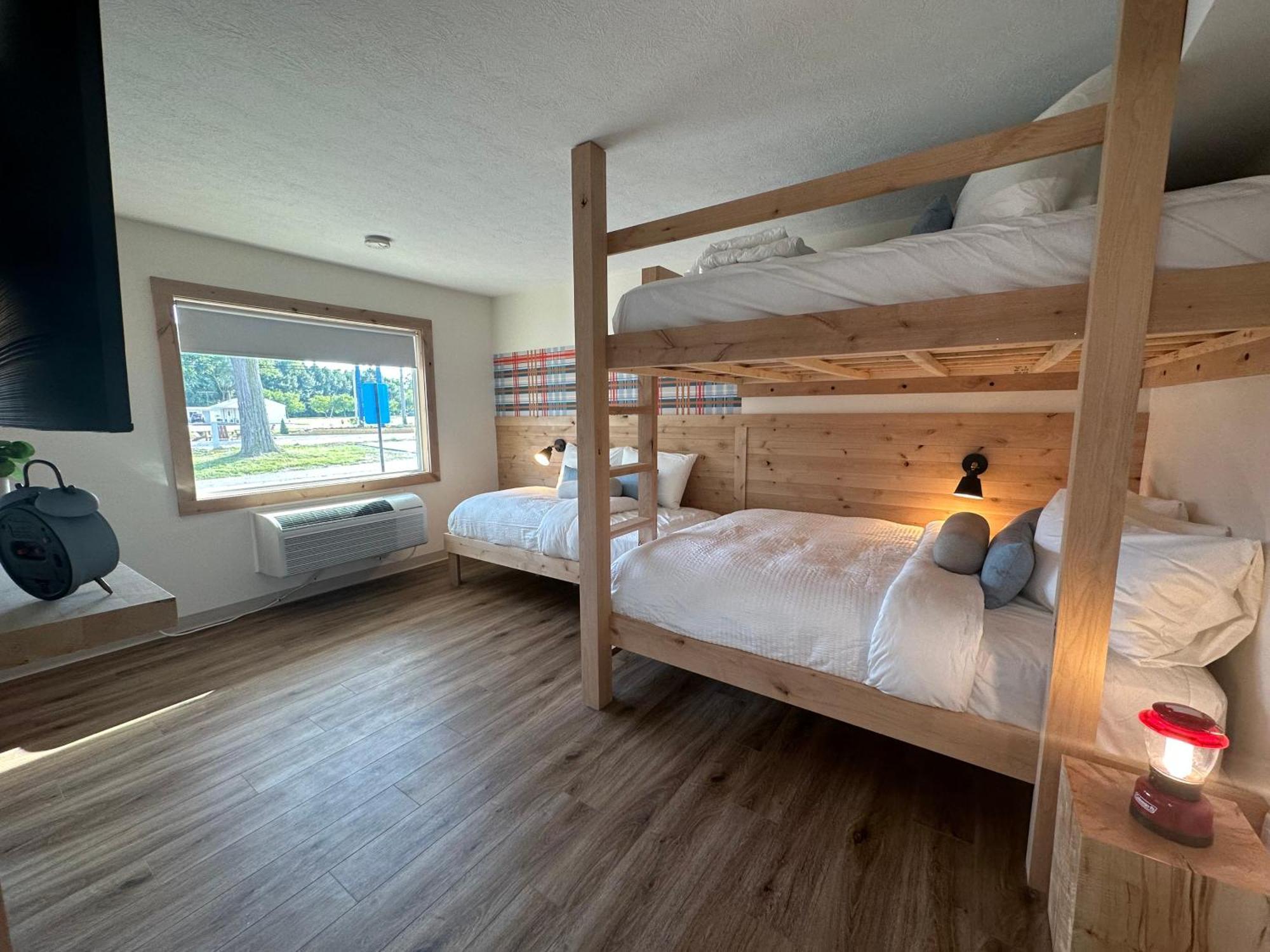 Explorer Rest & Recreation Сендаскі Номер фото